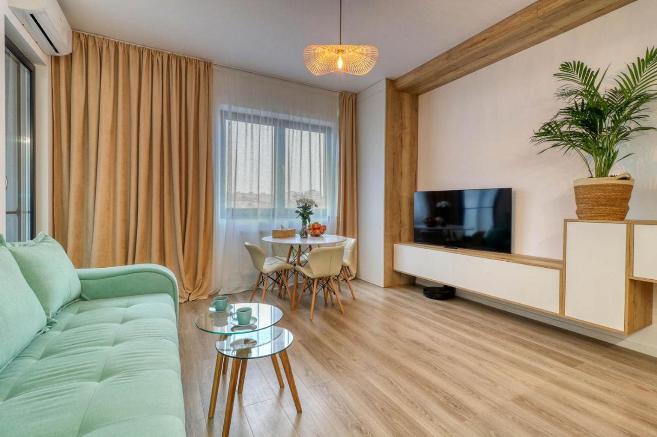 Inspiration Station - My Joyful, Cosy&Inviting Apt - Smart Thermostat - Private Parking - Ior Park - Long Term Price Cuts Бухарест Екстер'єр фото
