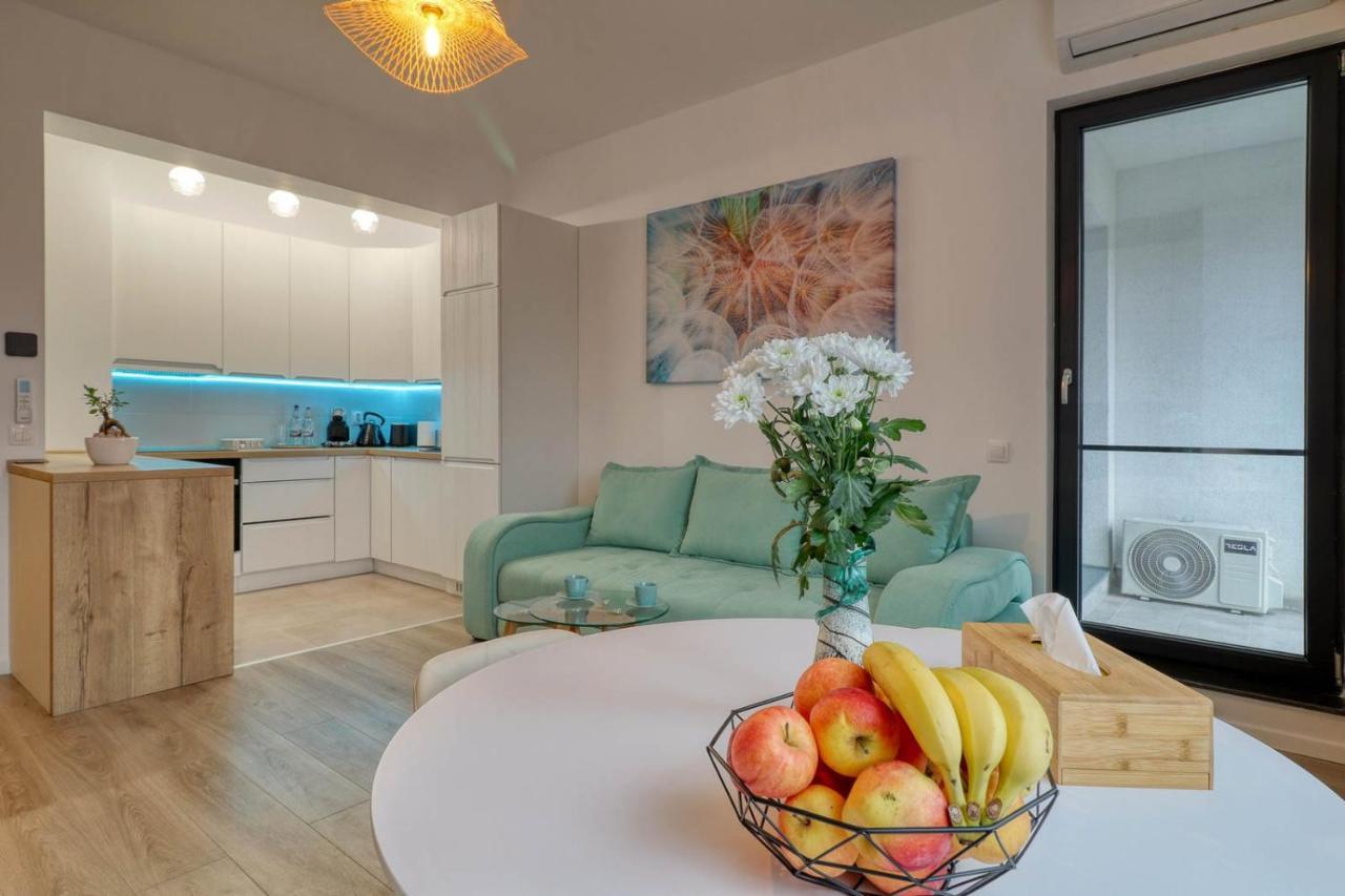 Inspiration Station - My Joyful, Cosy&Inviting Apt - Smart Thermostat - Private Parking - Ior Park - Long Term Price Cuts Бухарест Екстер'єр фото