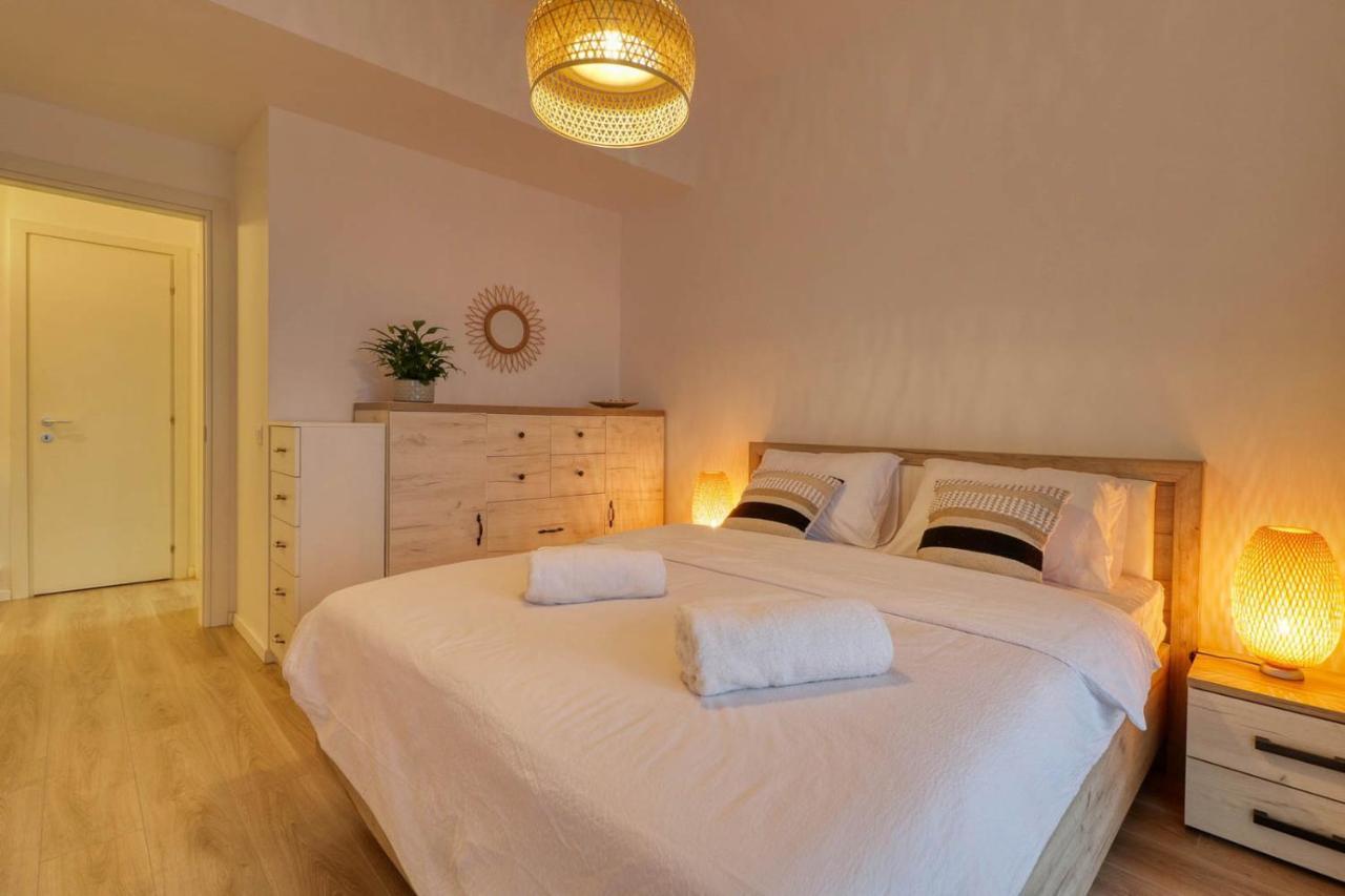 Inspiration Station - My Joyful, Cosy&Inviting Apt - Smart Thermostat - Private Parking - Ior Park - Long Term Price Cuts Бухарест Екстер'єр фото