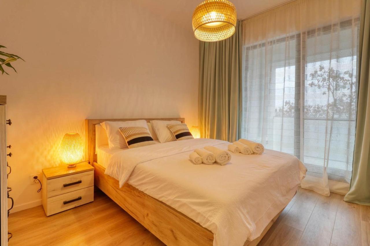 Inspiration Station - My Joyful, Cosy&Inviting Apt - Smart Thermostat - Private Parking - Ior Park - Long Term Price Cuts Бухарест Екстер'єр фото
