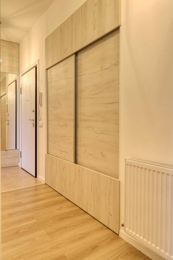 Inspiration Station - My Joyful, Cosy&Inviting Apt - Smart Thermostat - Private Parking - Ior Park - Long Term Price Cuts Бухарест Екстер'єр фото