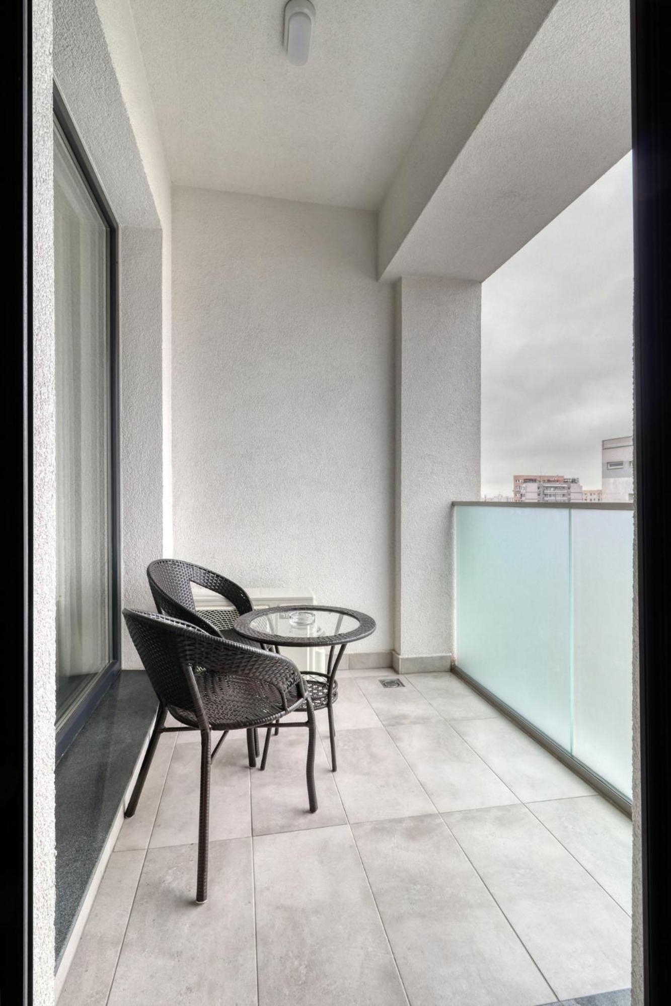 Inspiration Station - My Joyful, Cosy&Inviting Apt - Smart Thermostat - Private Parking - Ior Park - Long Term Price Cuts Бухарест Екстер'єр фото