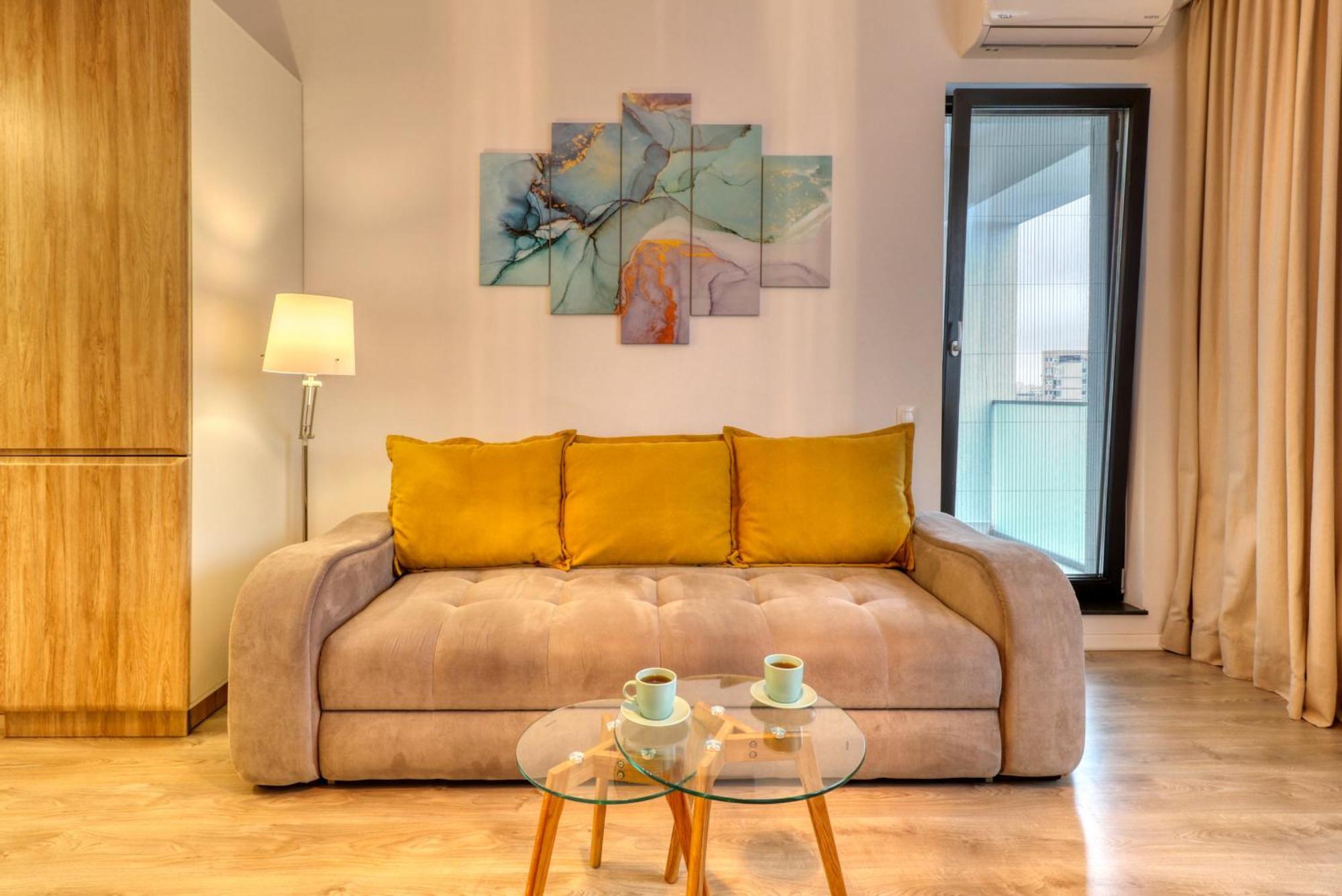Inspiration Station - My Joyful, Cosy&Inviting Apt - Smart Thermostat - Private Parking - Ior Park - Long Term Price Cuts Бухарест Екстер'єр фото