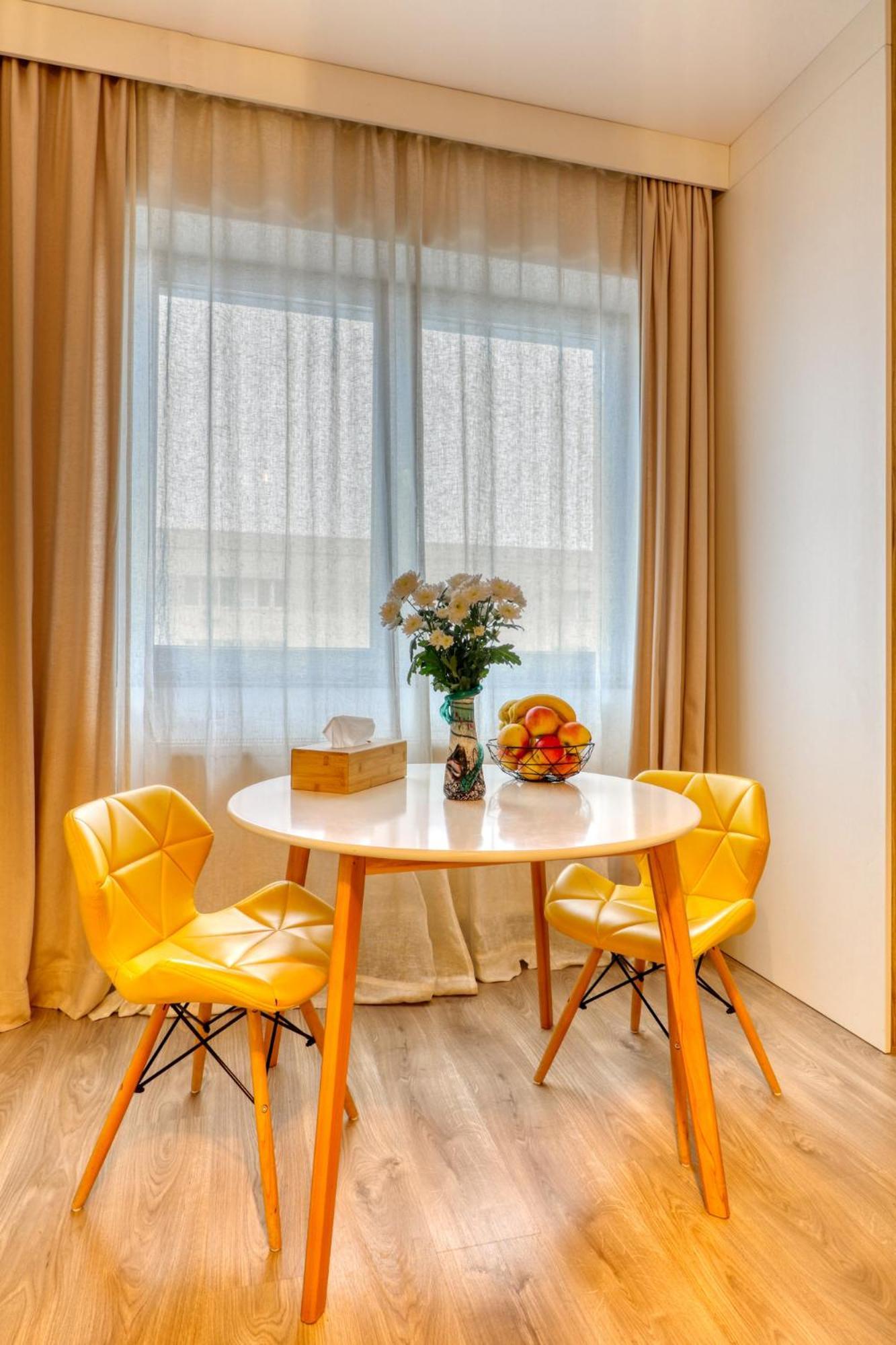 Inspiration Station - My Joyful, Cosy&Inviting Apt - Smart Thermostat - Private Parking - Ior Park - Long Term Price Cuts Бухарест Екстер'єр фото